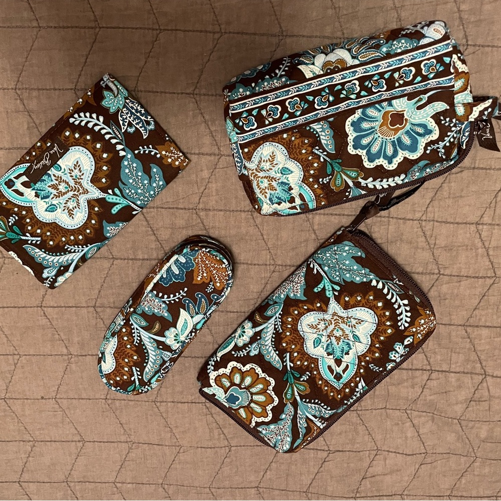Vera Bradley set